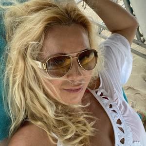 Meet your Posher, Carole